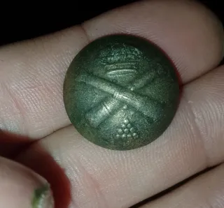 Botón militar antiguo español