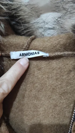 Poncho M con capucha y pelo