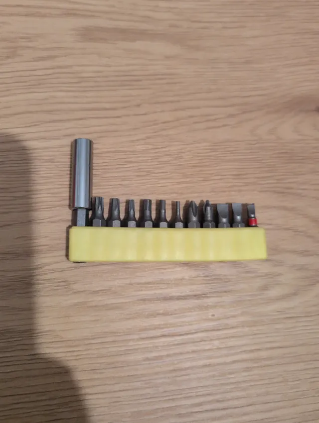 Juego puntas destornillador y adaptador