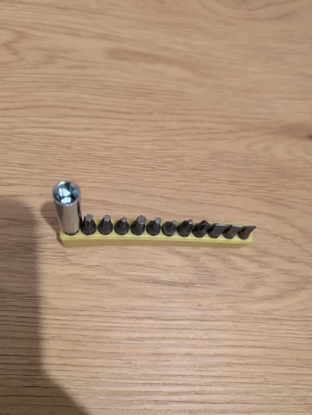 Juego puntas destornillador y adaptador