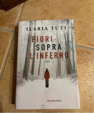 Fiori sopra l'inferno (Italian Edition)