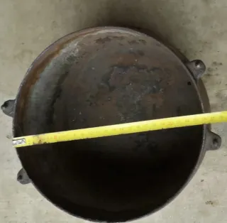 Antigua Pota Pote de hierro fundido