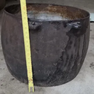 Antigua Pota Pote de hierro fundido