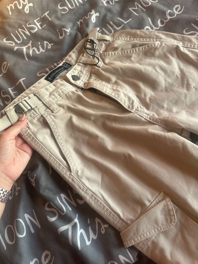 Vaqueros cargo beige talla 32 sin usar