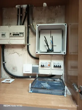 Servicio de electricista y fontanero