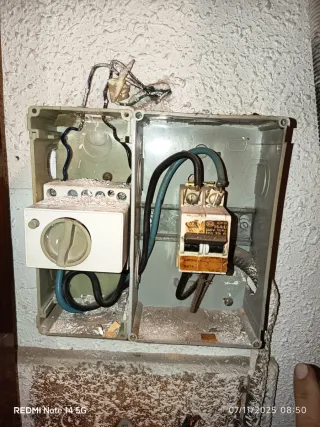 Servicio de electricista y fontanero