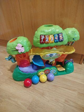 Árbol tobogán interactivo lanzabolas