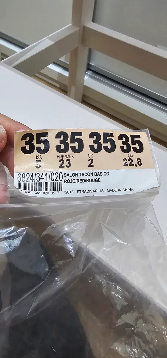 Zapatos de salón rojos