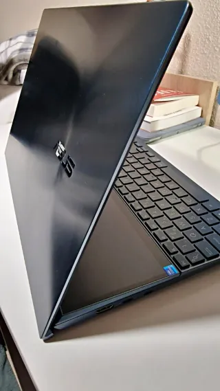 ASUS ZenBook Duo