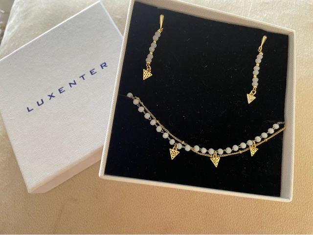 Conjunto Luxenter: Pendientes y Pulsera