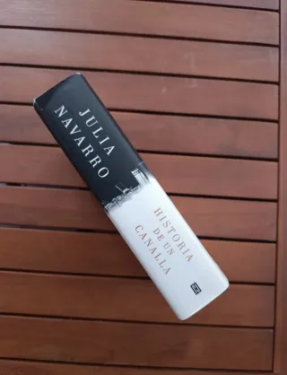 Historia de un canalla (Éxitos) (Spanish Edition)