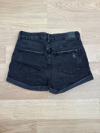 Pantalón corto vaquero Bershka negro