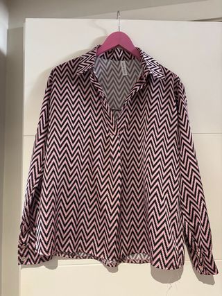 Blusa zigzag rosa y negra Talla M