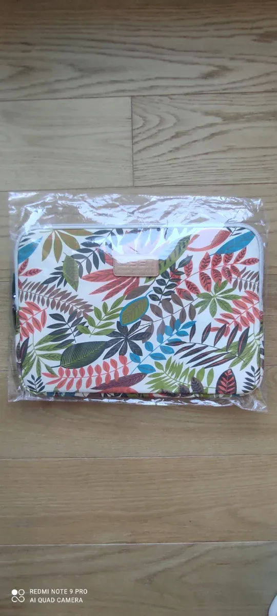 Funda portátil diseño floral