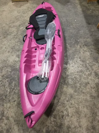 Kayak rosa con asiento y remo