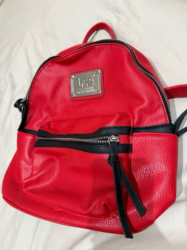 Mochila Roja Lee