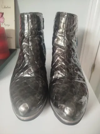 Botines D chicas grises y plateados