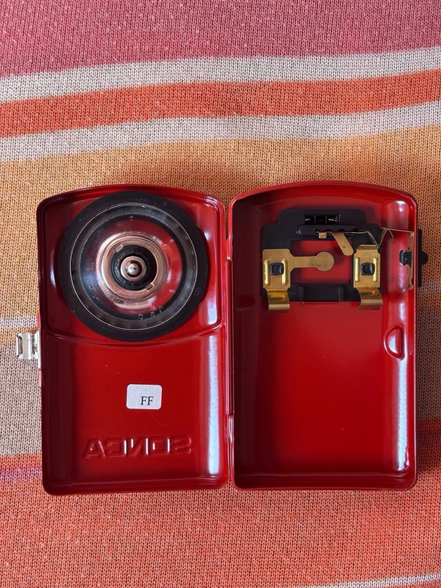 Linterna Sonca Roja y Negra