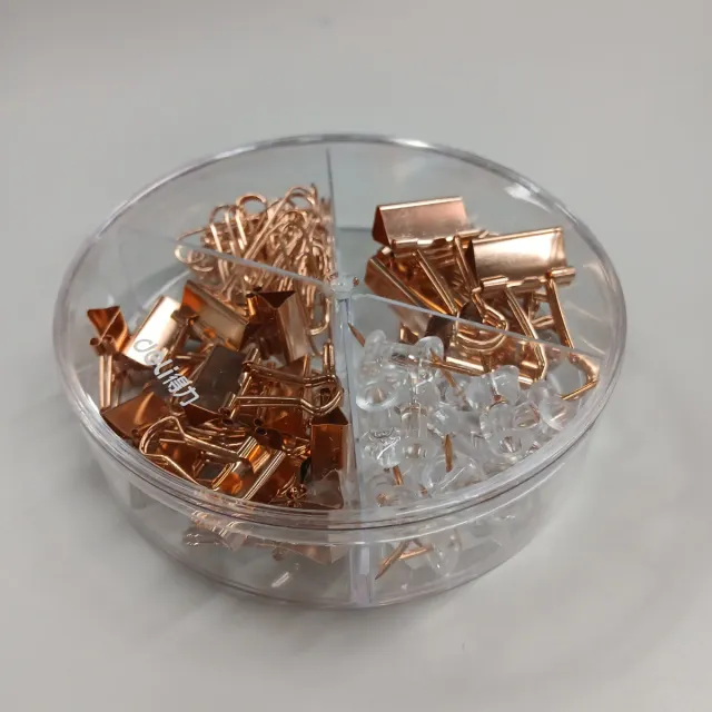 Conjunto de Clips e Pins Dourados Deli