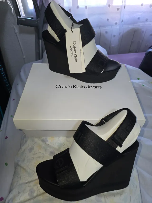 Sandalias Calvin Klein Jeans Negras Nuevas