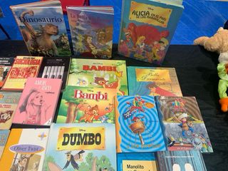 Libros Disney, Kika Superbruja, Freud, Sociología