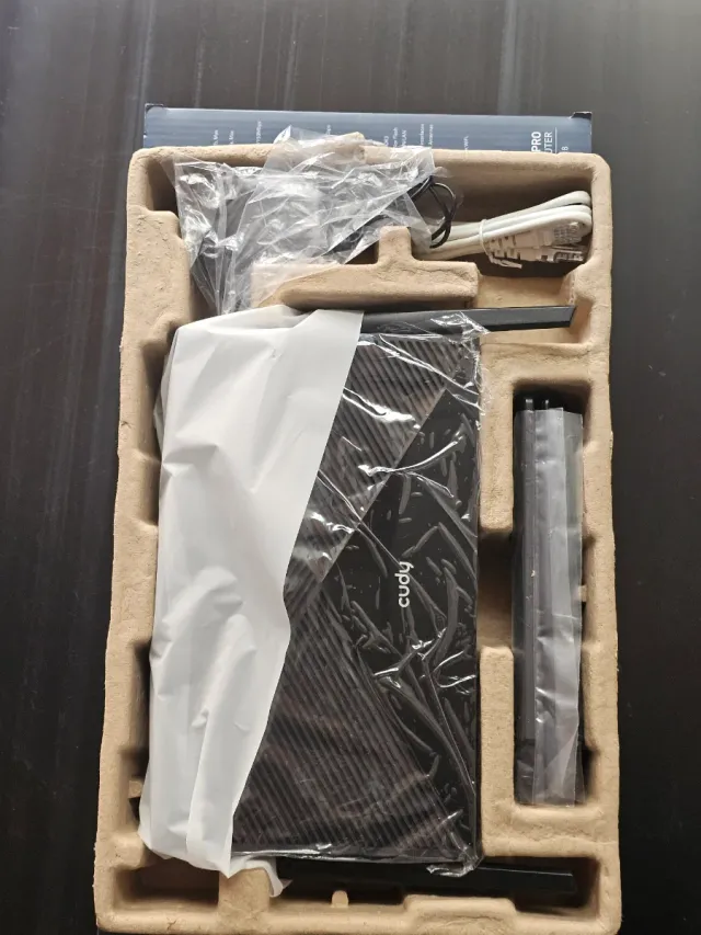 LOTE 2 Routers Cat 18 (Wi-Fi 6) + Cat 6 (LT700) 