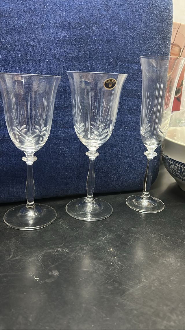 Cristalería Bohemia tallada - Juego de 36 copas