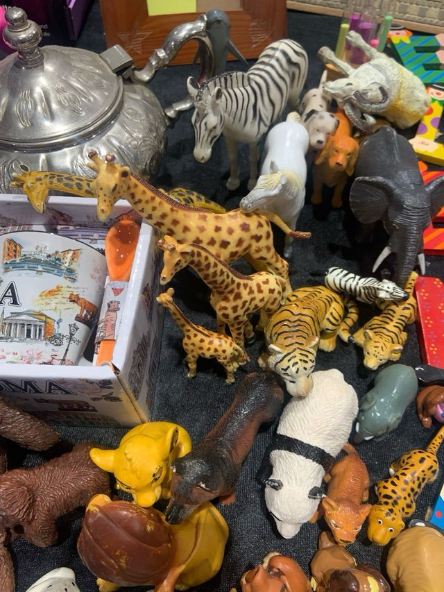 Figuritas de animales de juguete