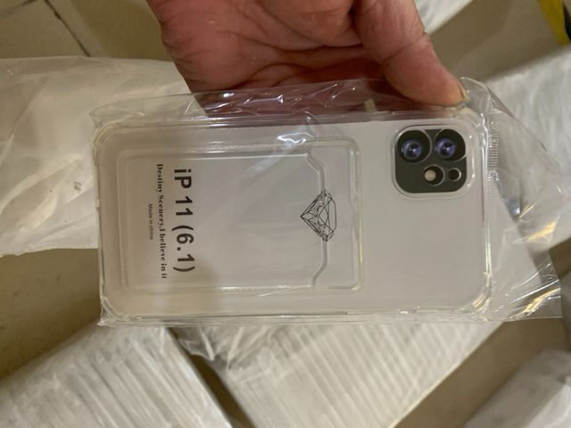 Custodia iPhone trasparente con porta carte