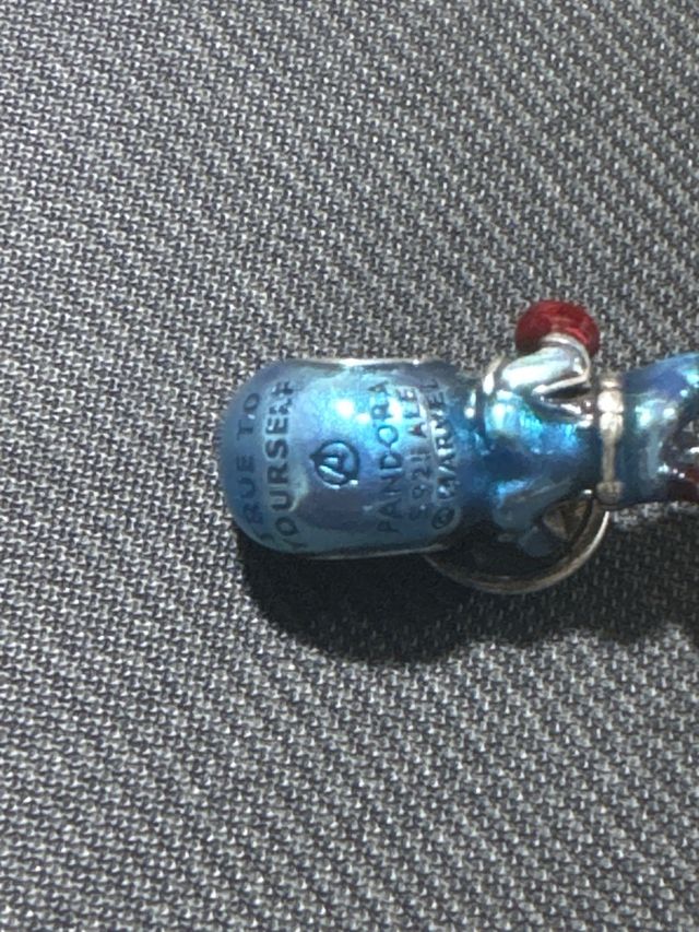 Abalorio Pandora Capitán América Original