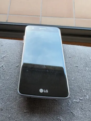 LG K8 2017 Negro