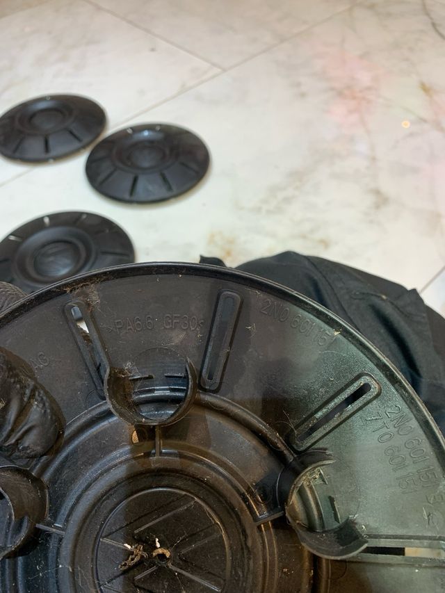 Tapacubos Volkswagen Crafter Multivan (4uds)