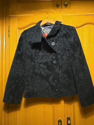 Chaqueta Desigual Negra brocada