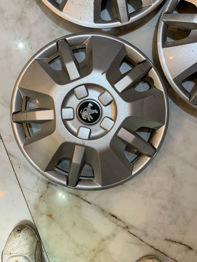 Tapacubos Peugeot Boxer (3 unidades)