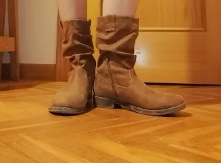 Botas marrones de ante