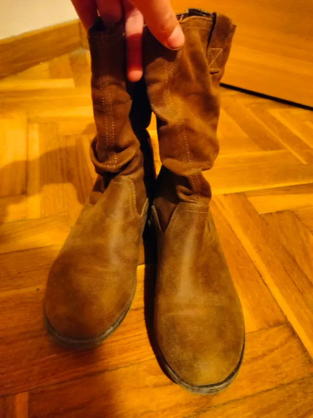 Botas marrones de ante