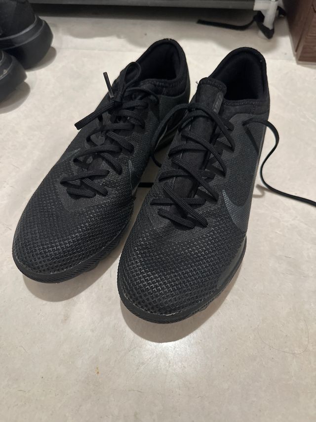 Zapatillas Nike Fútbol Negras Talla 43