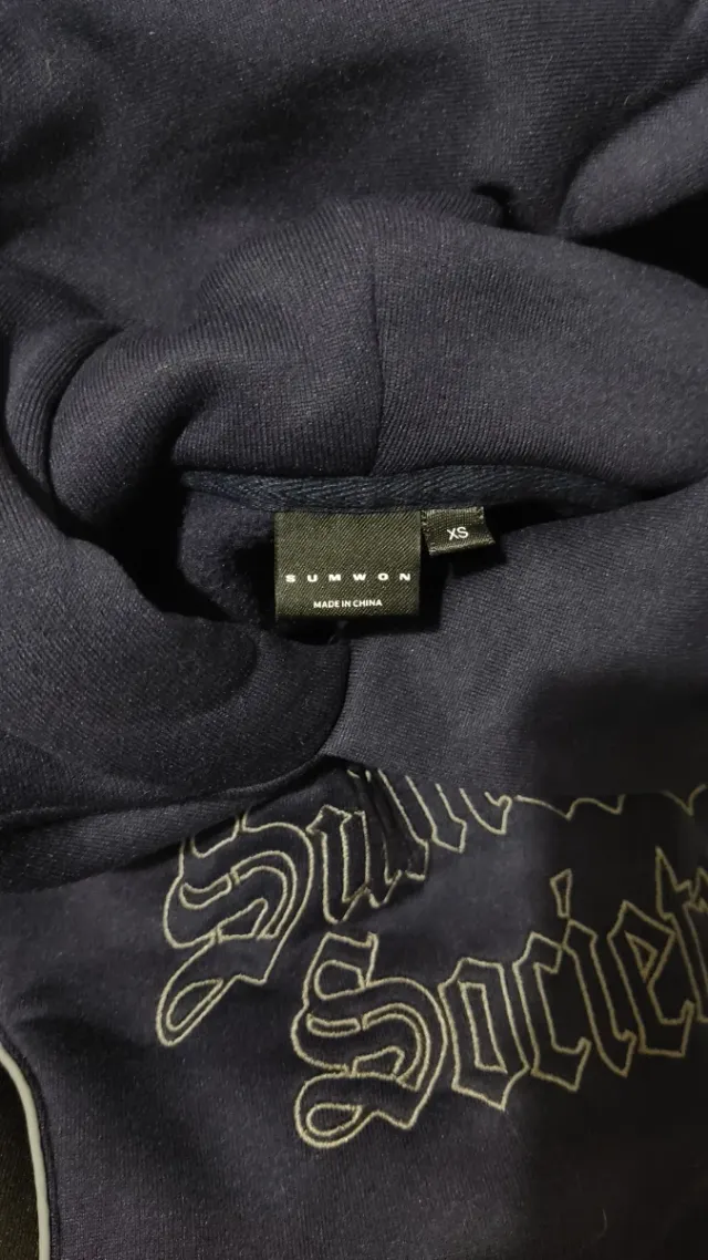 Sudadera con capucha Summon Society, croped