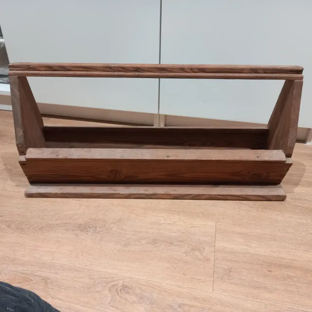 Comedero madera antiguo