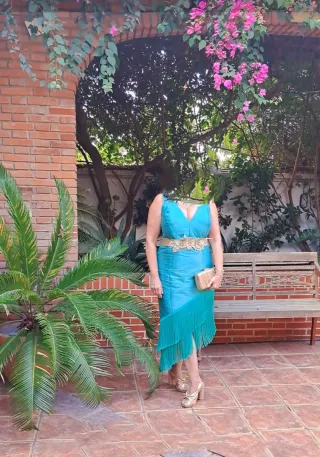 Vestido verde con flecos