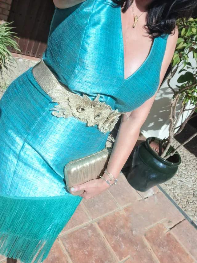 Vestido verde con flecos