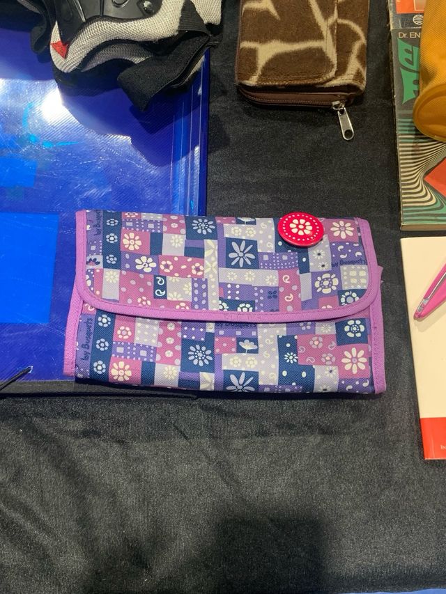 Estuche desplegable triple morado