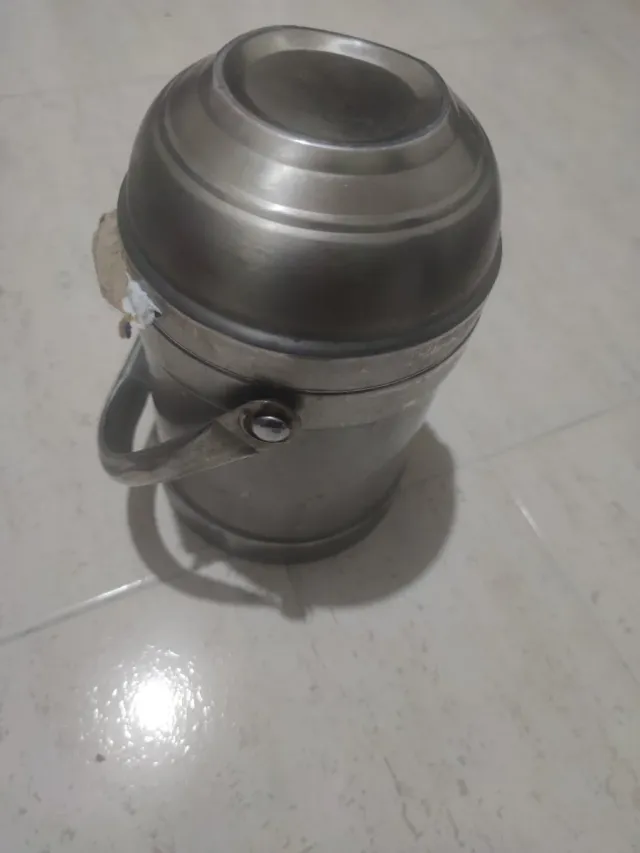 Termo metálico vintage