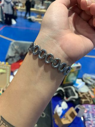 Reloj Lotus elegante rosa y plateado