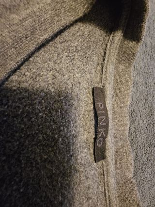 Pinko maglia grigia con decorazioni nere