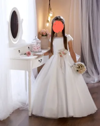 Traje de Comunión Blanco con detalle flores secas