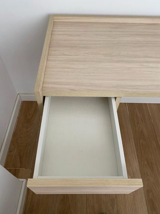 escritorio de madera