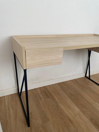 escritorio de madera