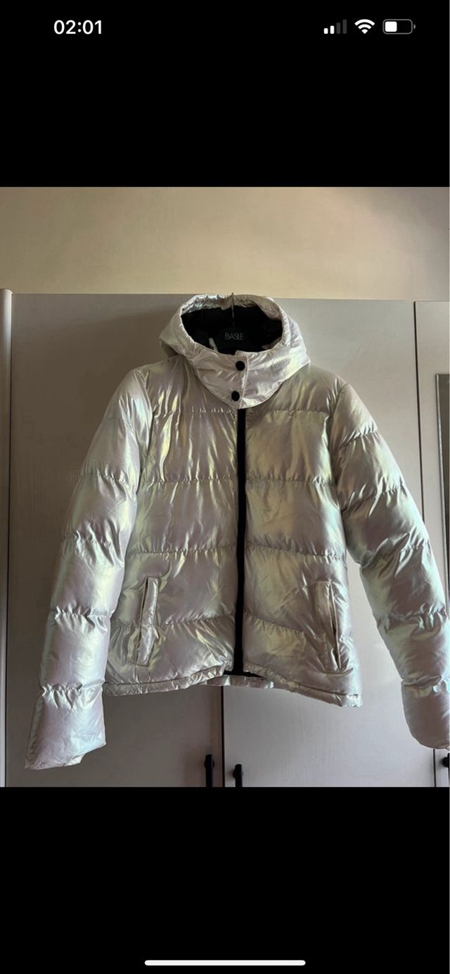 Piumino lucido effetto iridescente