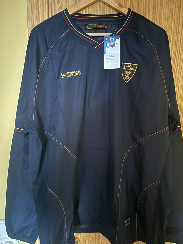 CHUBASQUERO EQUIPO FUTBOL US LECCE